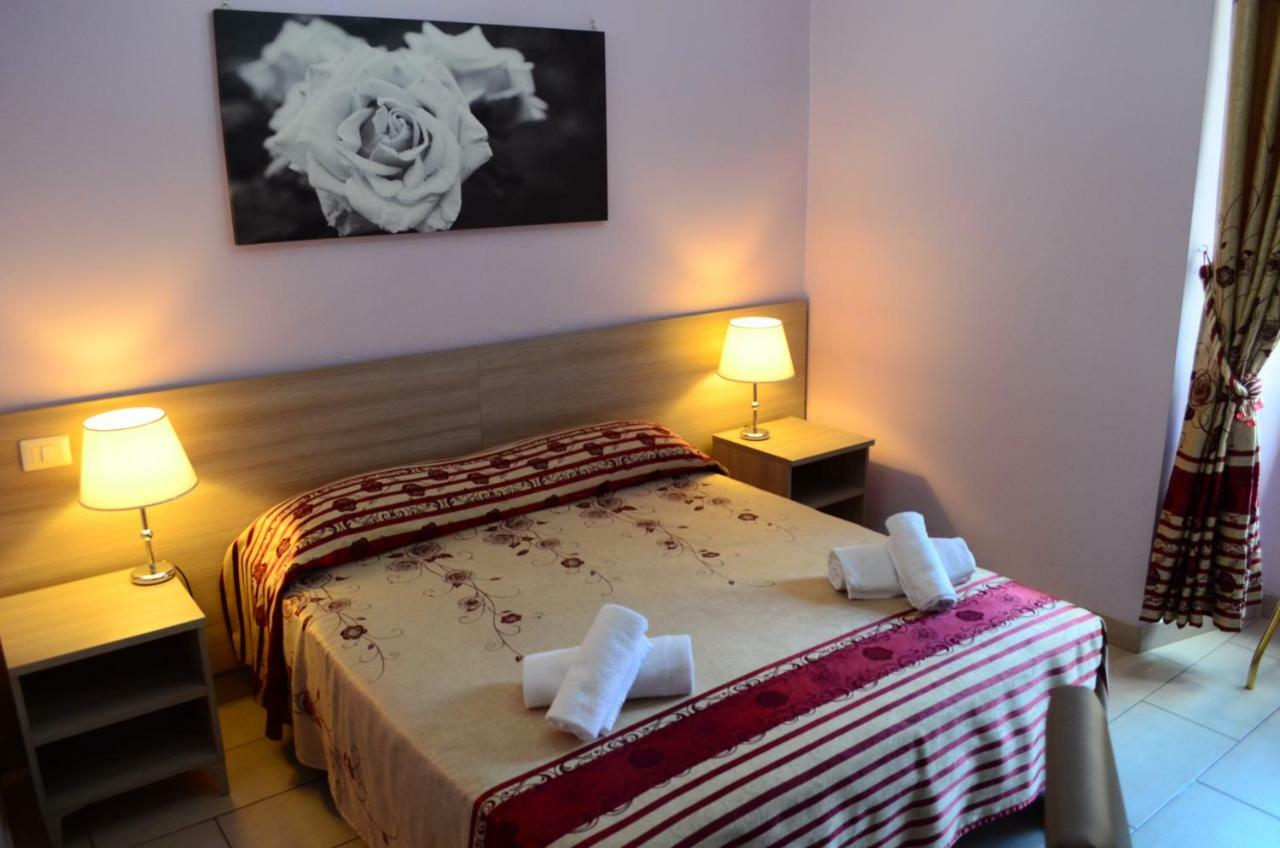Roma Castle Termini Hotel Buitenkant foto