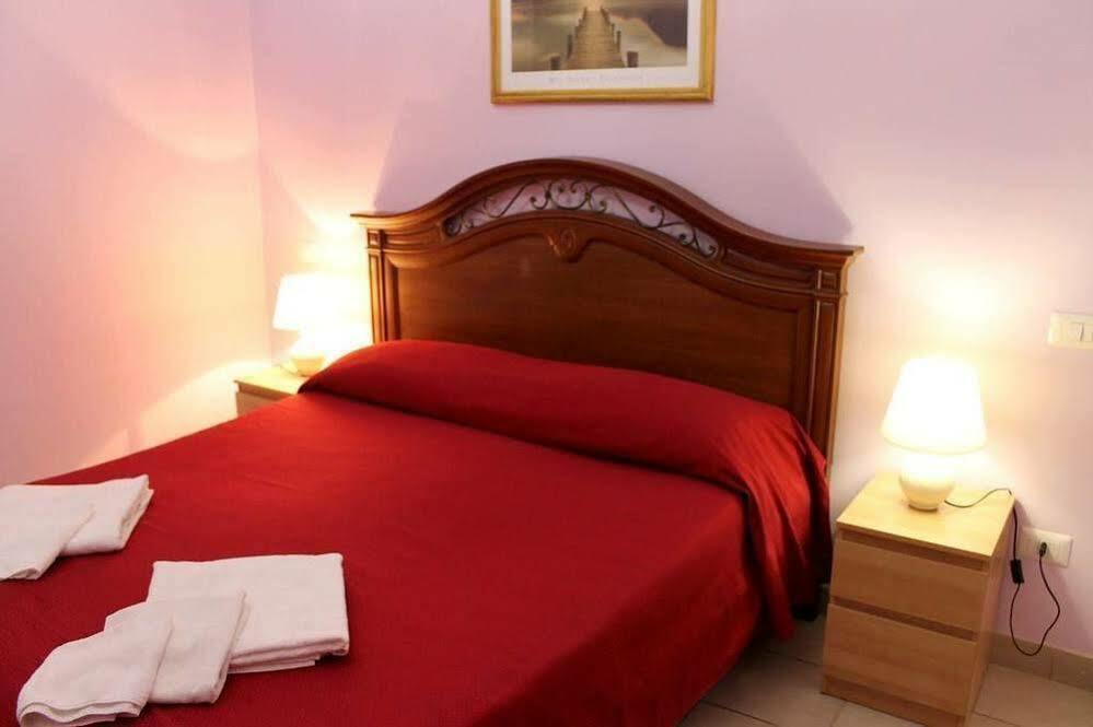 Roma Castle Termini Hotel Buitenkant foto